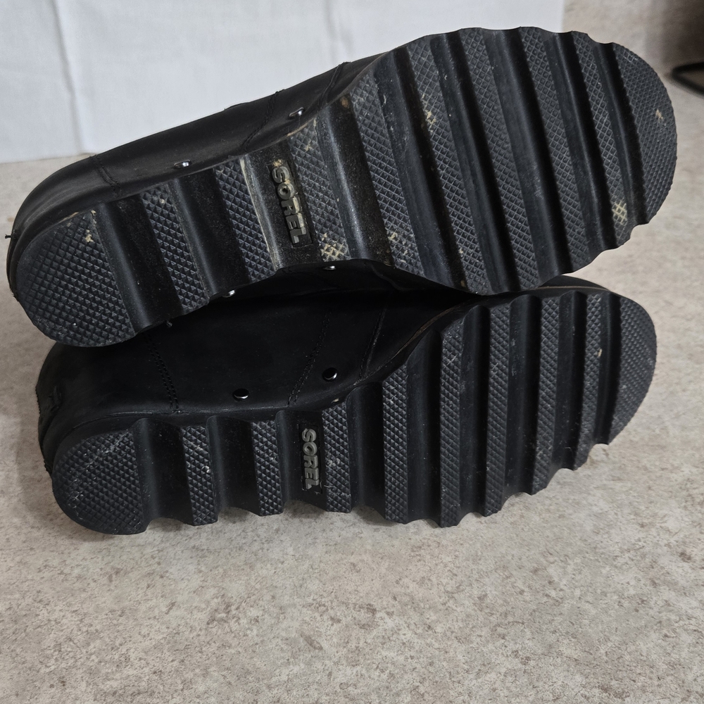 Sorel Black Lace-Up Women's Boots - Picture 12 of 12